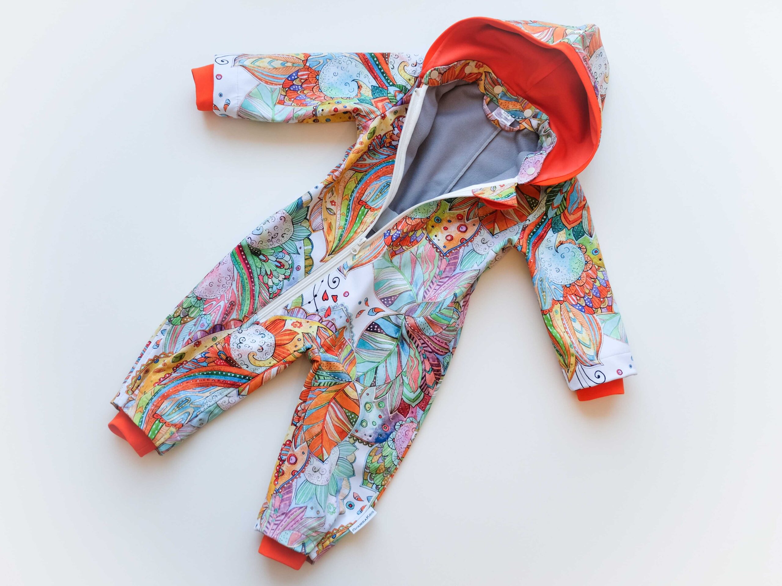 Gomera efektse oranži mustriga softshell kombe lastele.